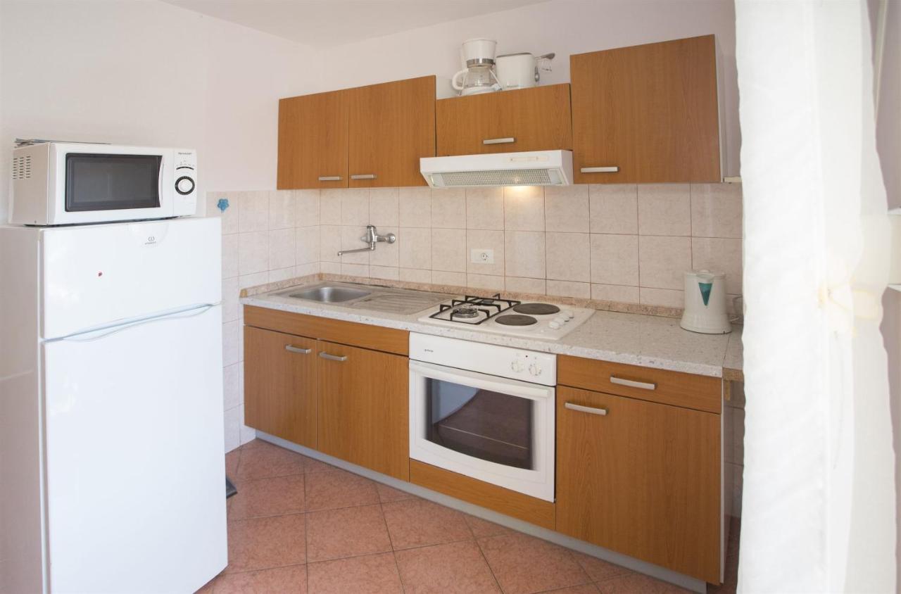 Apartments Gudelj Trogir Exterior photo