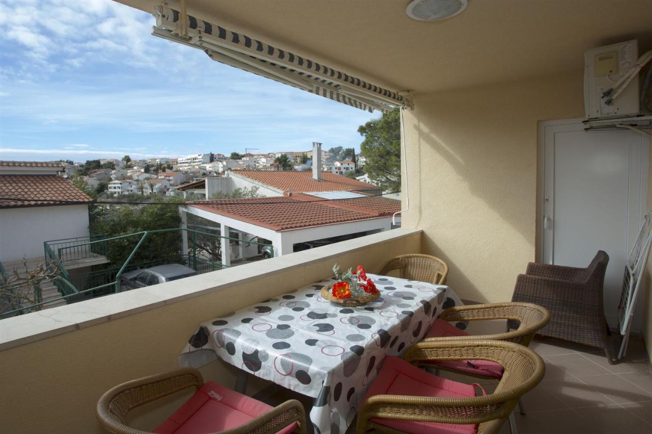 Apartments Gudelj Trogir Exterior photo